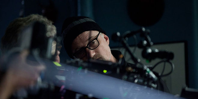 데이빗 핀처/ 패스트푸드식 텐트폴만 관심있는 업계 비판